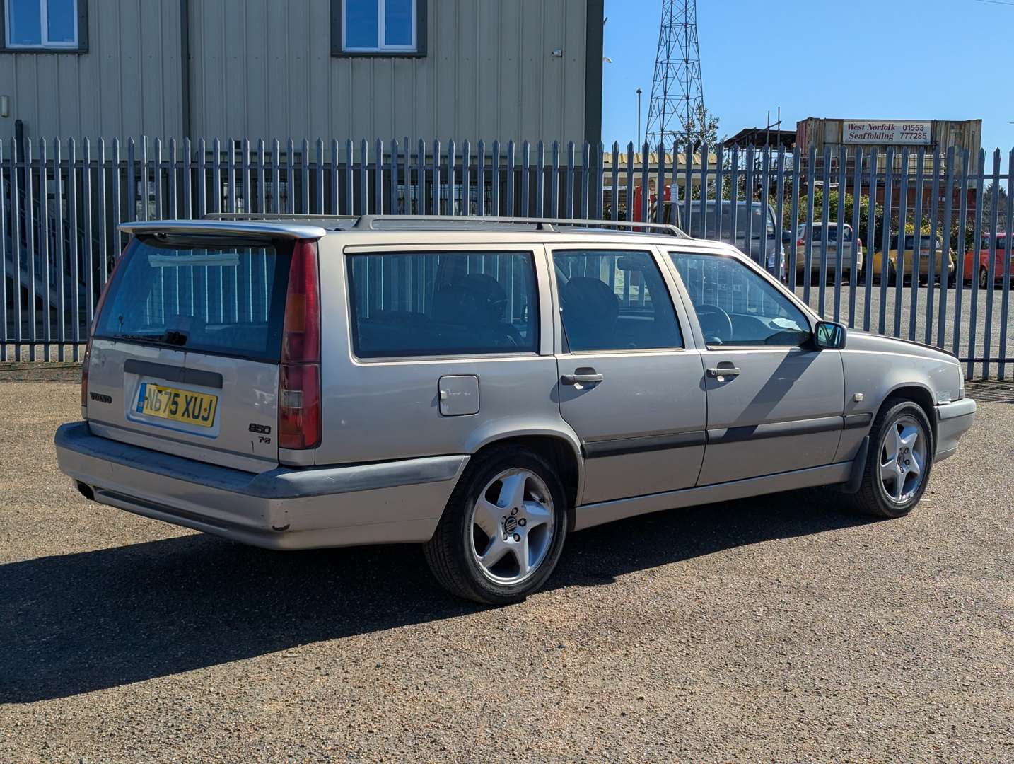 <p>1996 VOLVO 850 T5 S ESTATE</p>