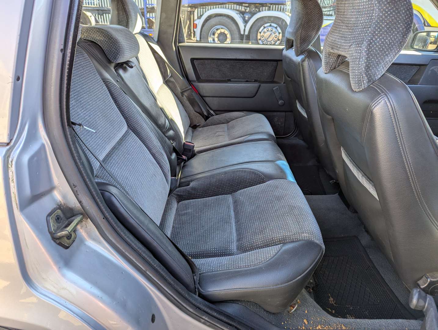 <p>1996 VOLVO 850 T5 S ESTATE</p>