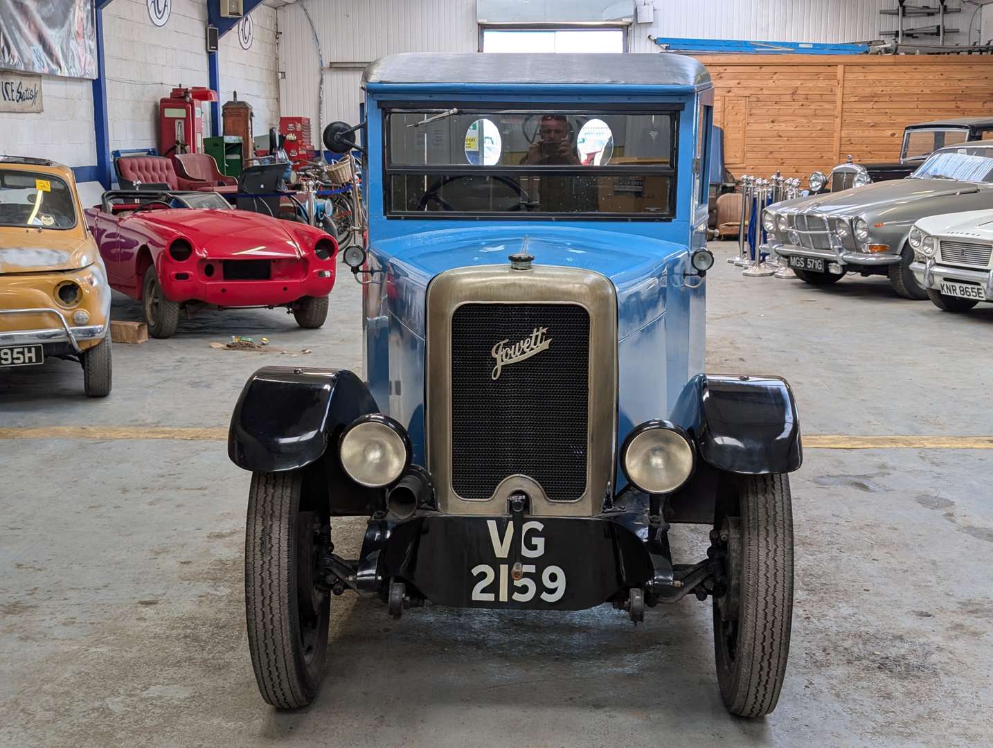 <p>1929 JOWETT VAN</p>