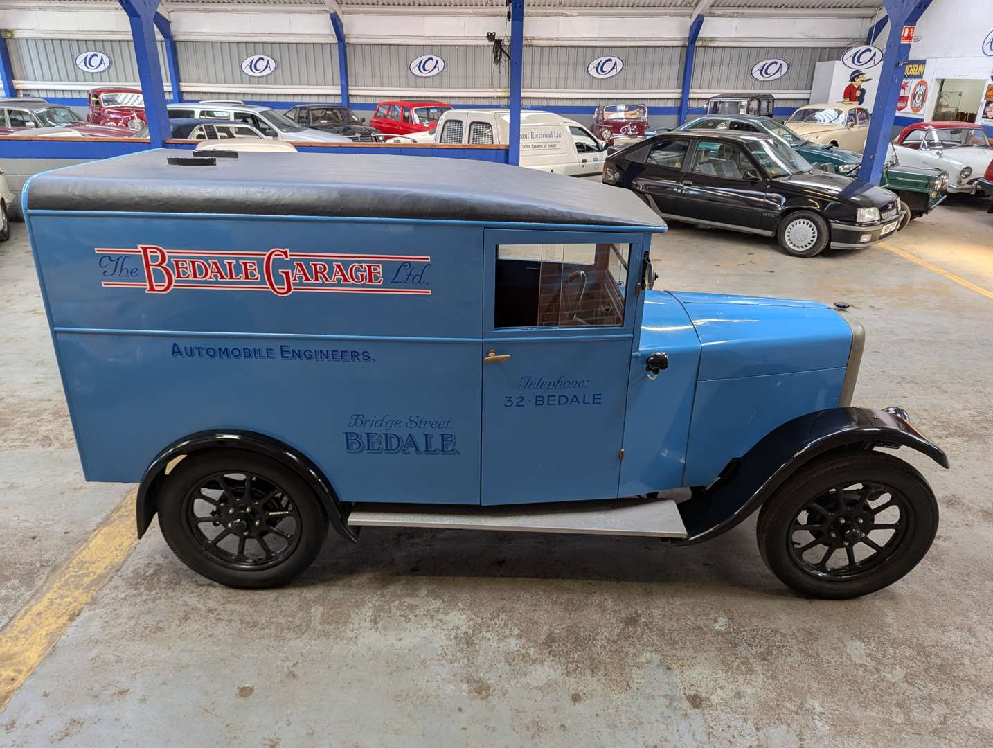 <p>1929 JOWETT VAN</p>