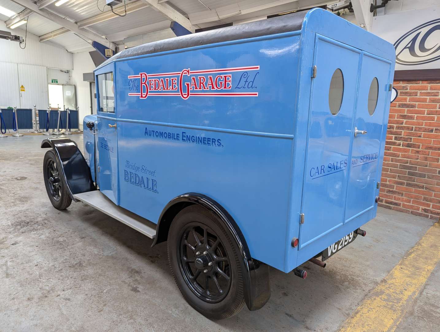 <p>1929 JOWETT VAN</p>