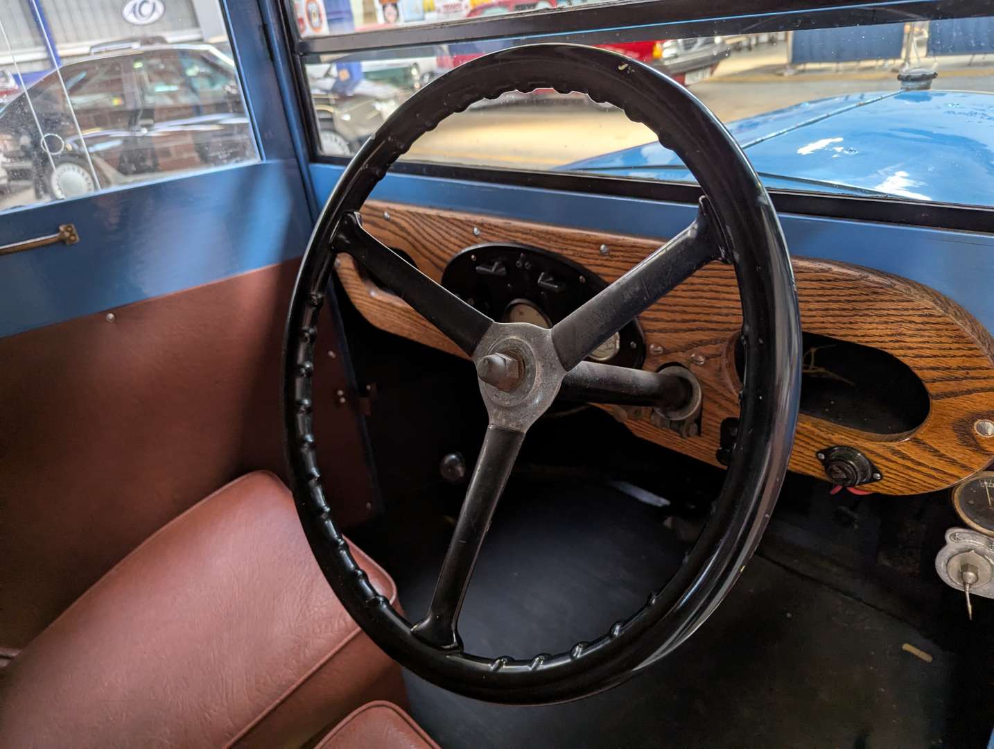 <p>1929 JOWETT VAN</p>