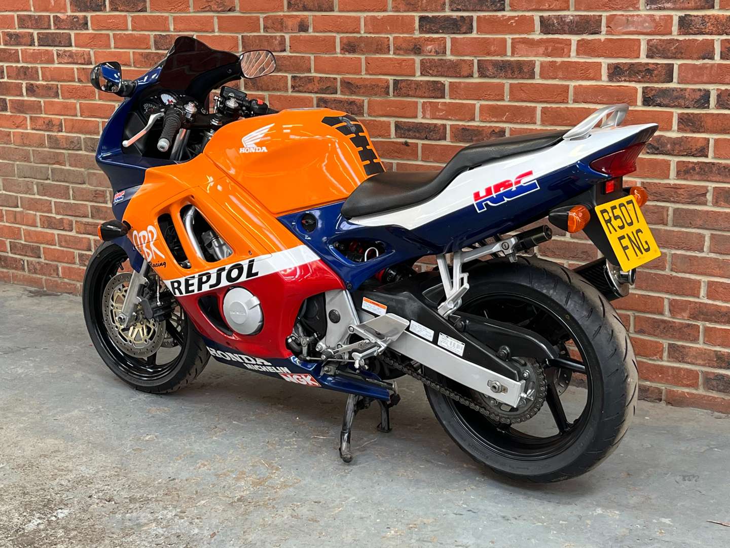 <p>1998 HONDA CBR600</p>