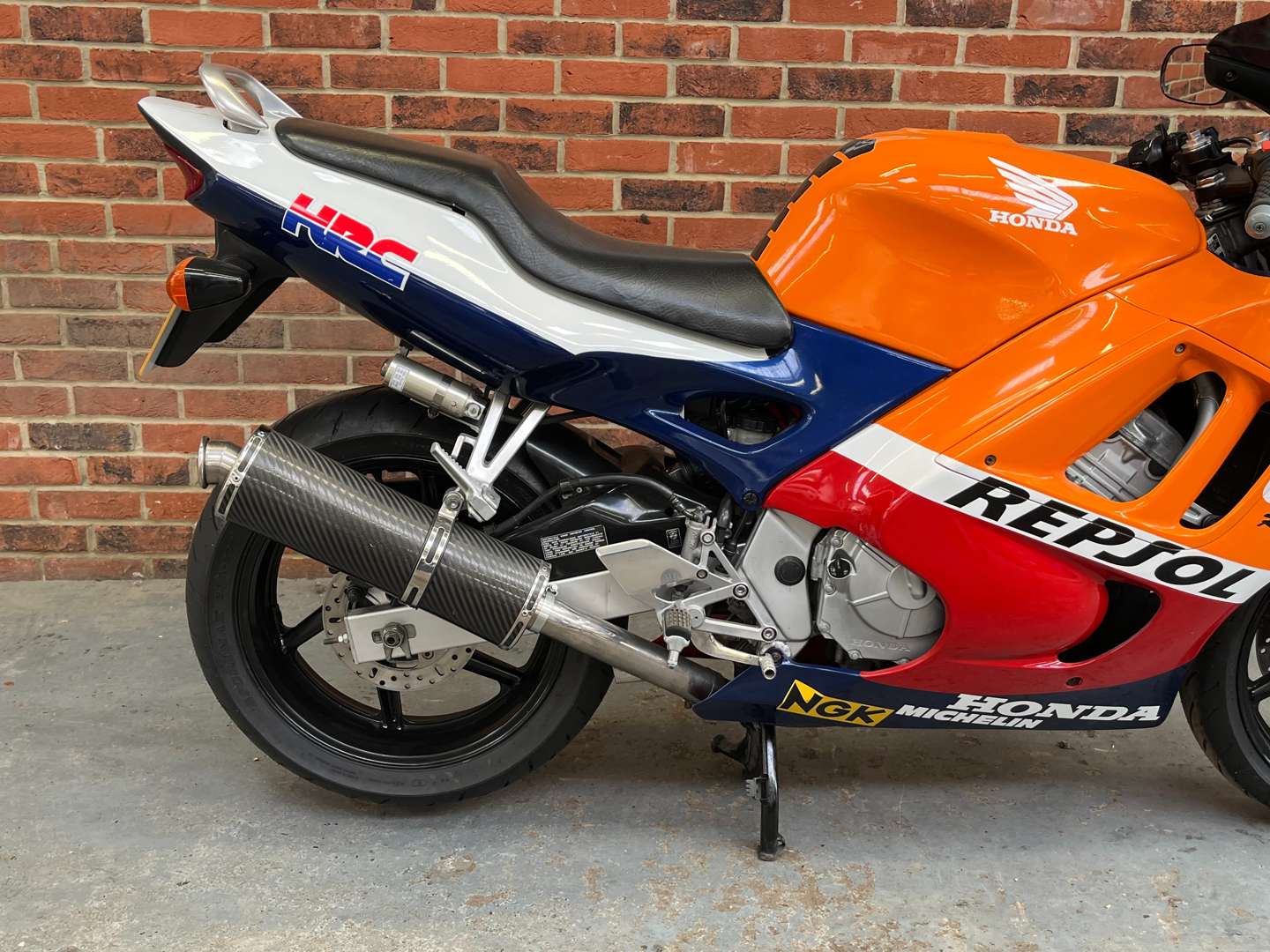 <p>1998 HONDA CBR600</p>