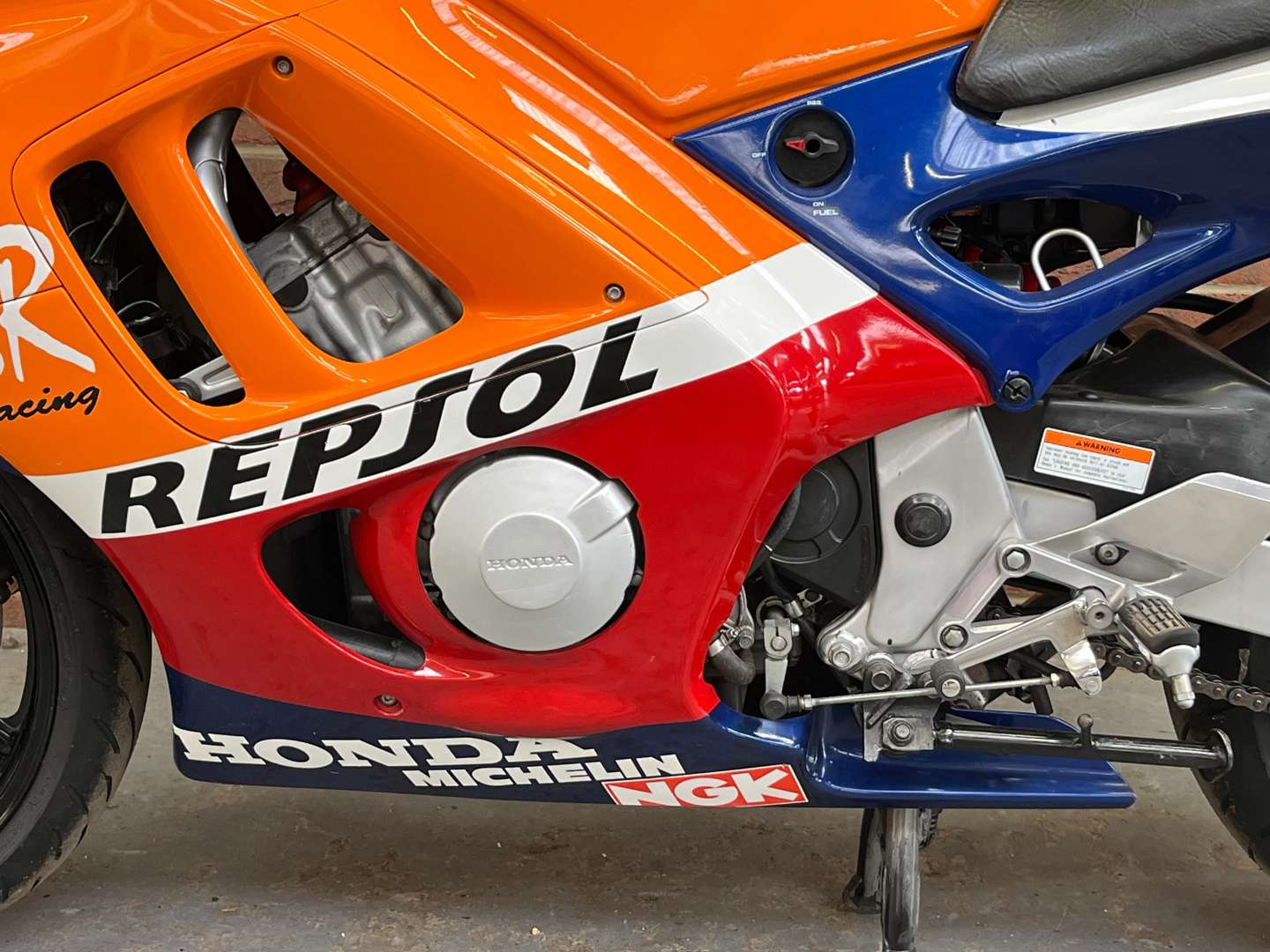 <p>1998 HONDA CBR600</p>