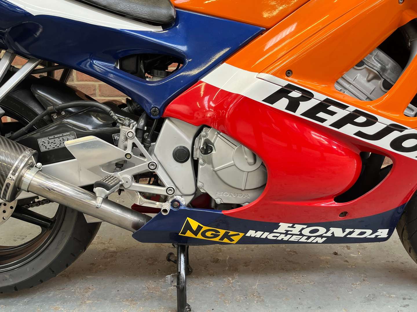 <p>1998 HONDA CBR600</p>