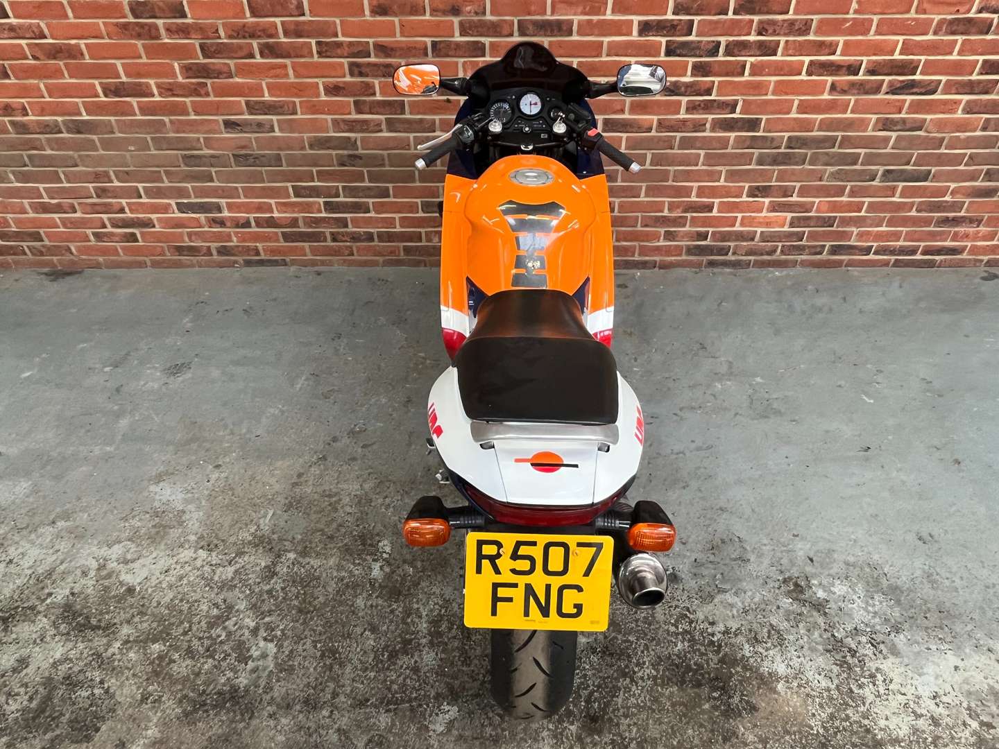 <p>1998 HONDA CBR600</p>