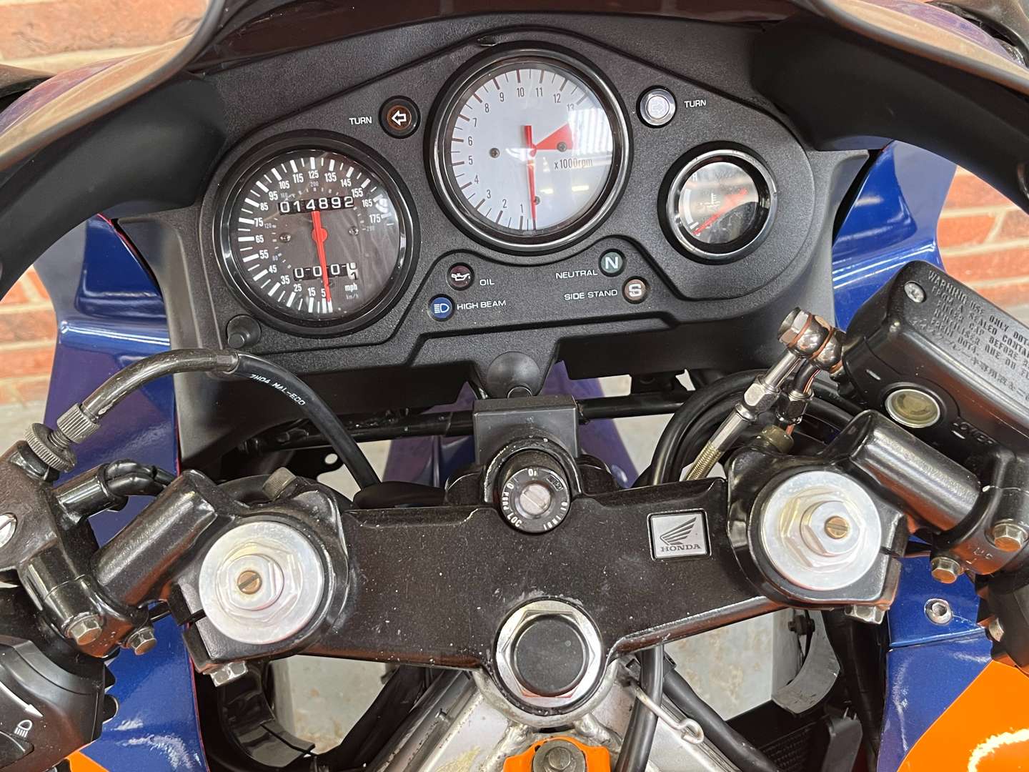 <p>1998 HONDA CBR600</p>