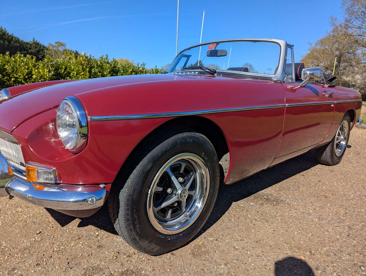 <p>1974 MG B ROADSTER</p>