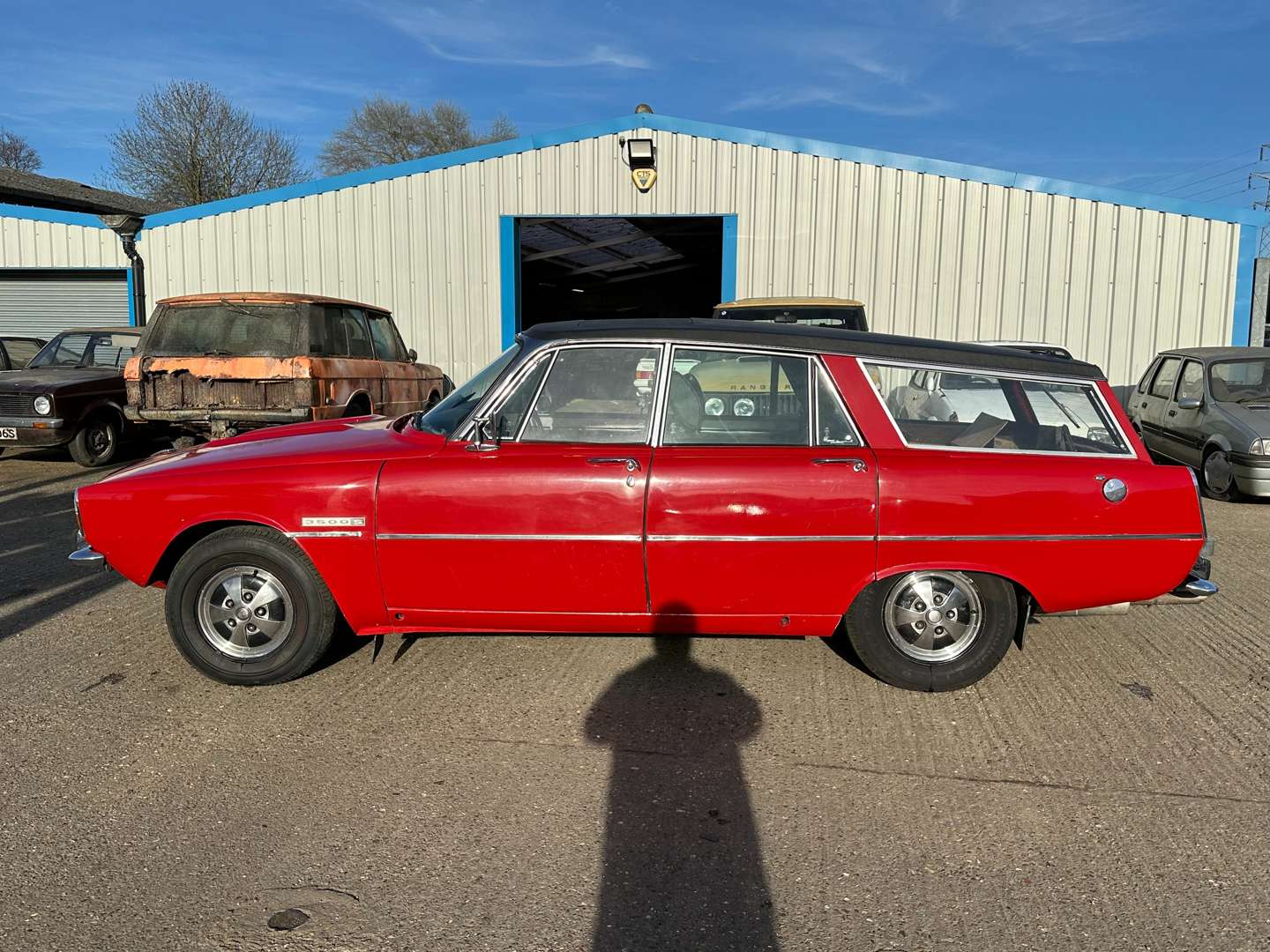 <p>1974 ROVER P6 3500S ESTATE</p>