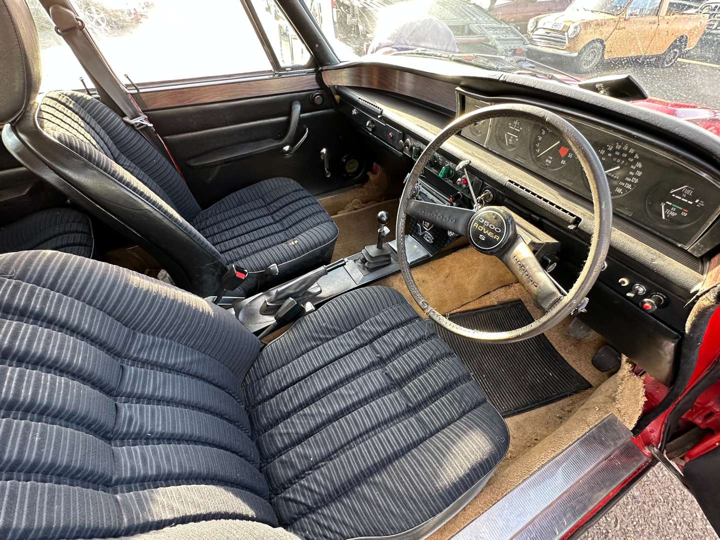<p>1974 ROVER P6 3500S ESTATE</p>