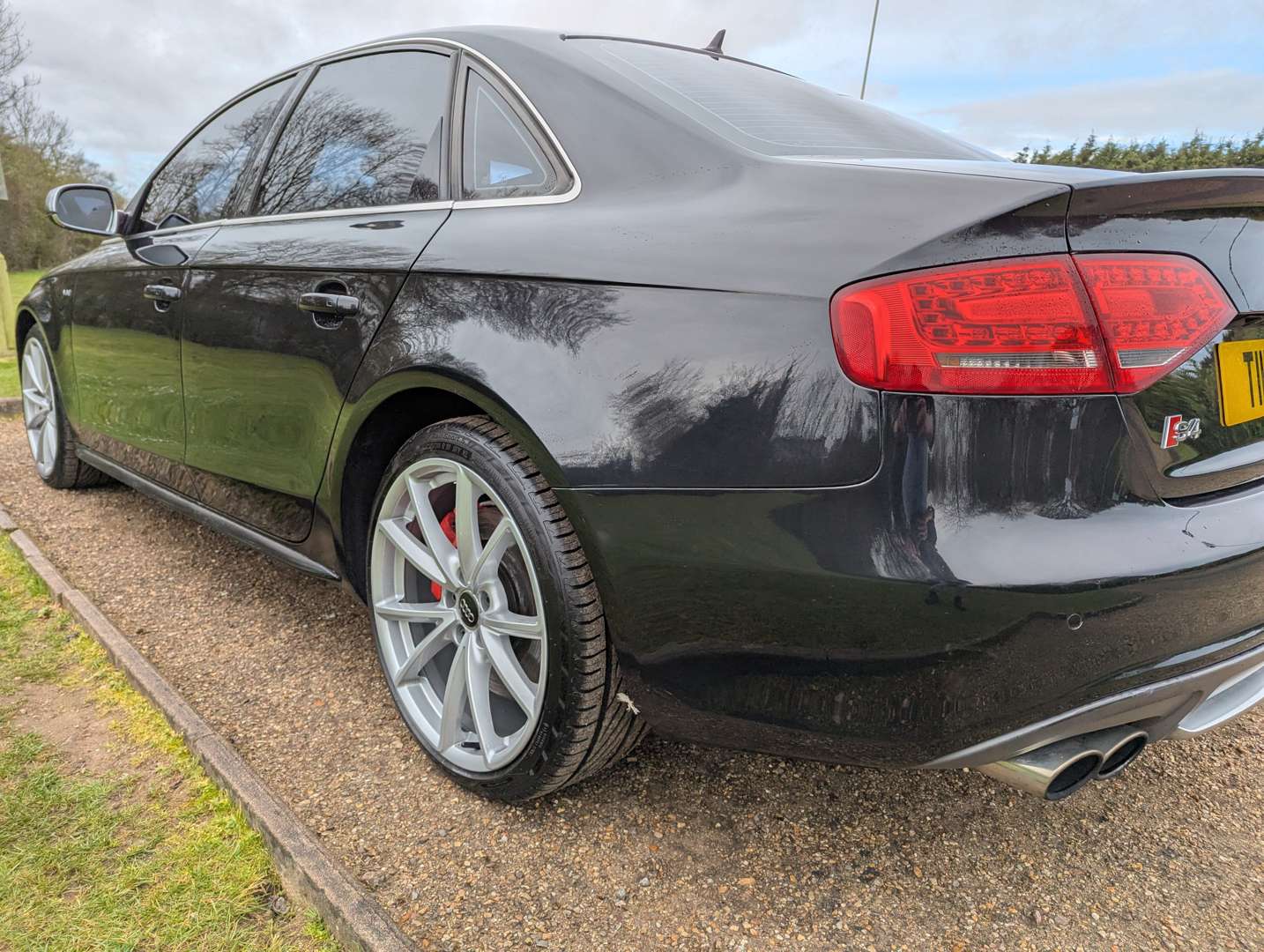 <p>2010 AUDI S4 T QUATTRO AUTO</p>