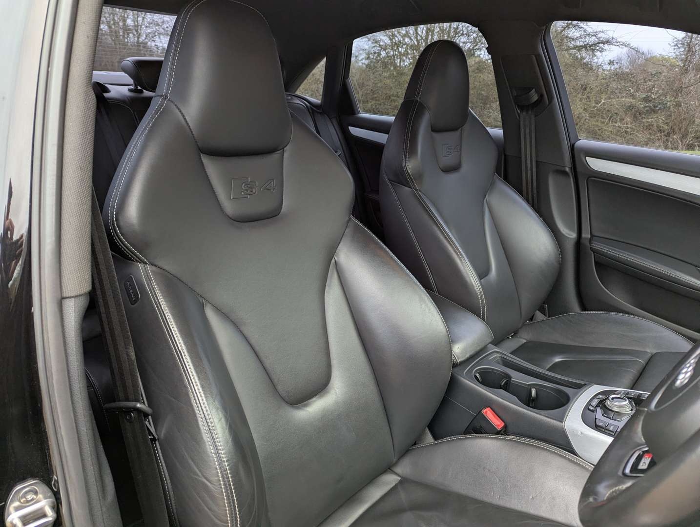 <p>2010 AUDI S4 T QUATTRO AUTO</p>