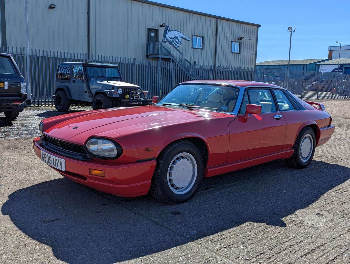 <p>1989 JAGUAR XJR-S 5.3 AUTO</p>