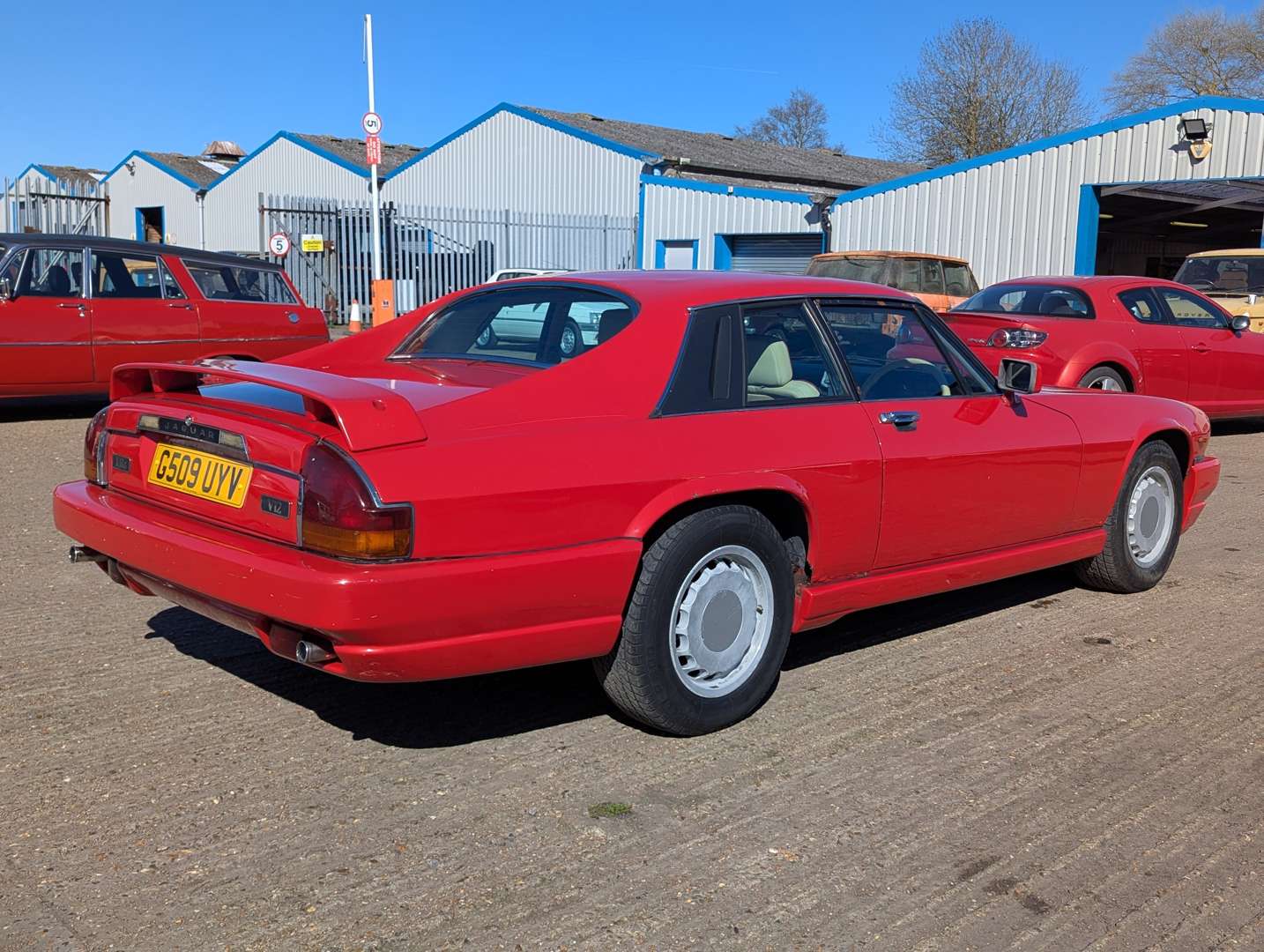 <p>1989 JAGUAR XJR-S 5.3 AUTO</p>