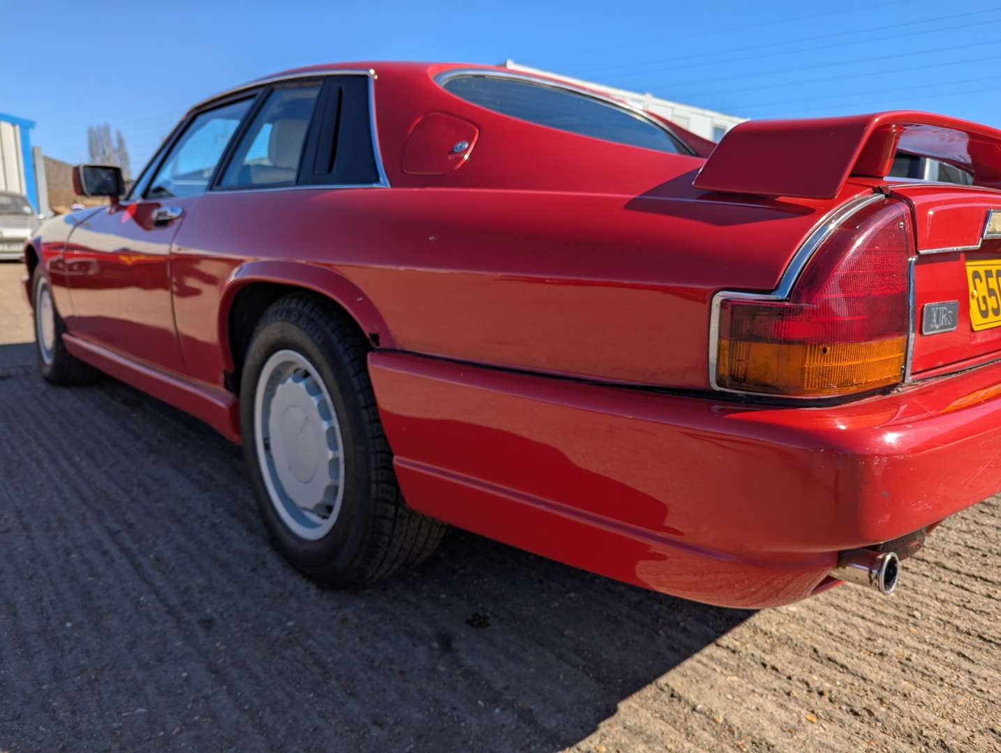 <p>1989 JAGUAR XJR-S 5.3 AUTO</p>