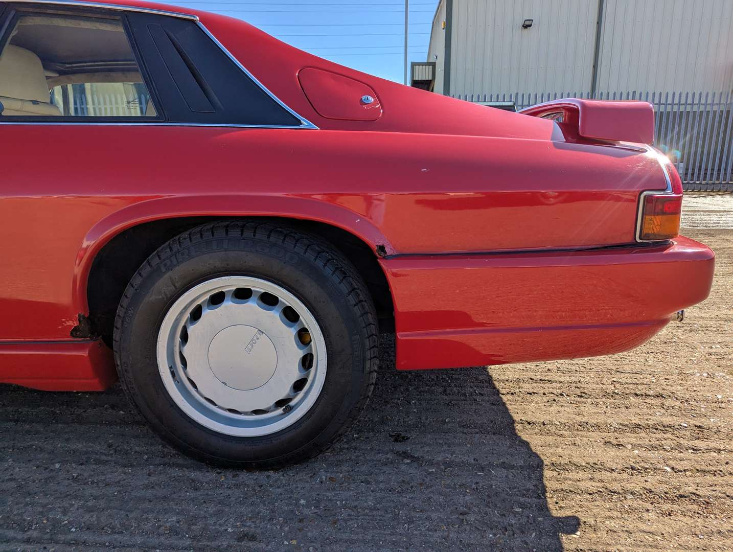 <p>1989 JAGUAR XJR-S 5.3 AUTO</p>