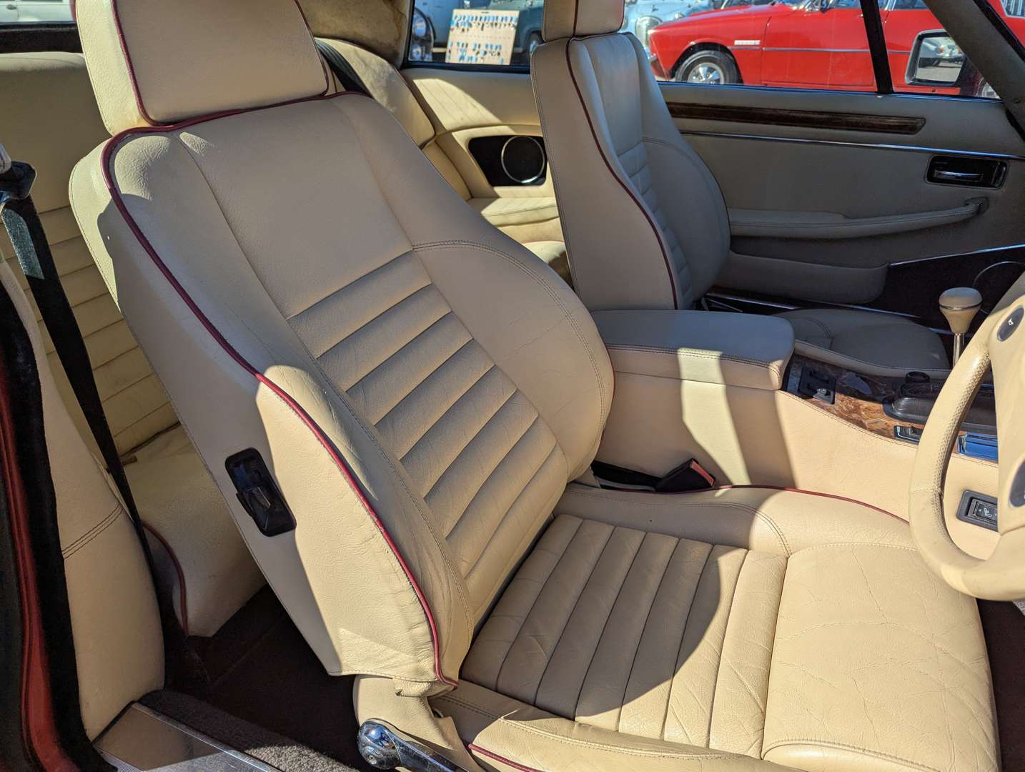 <p>1989 JAGUAR XJR-S 5.3 AUTO</p>