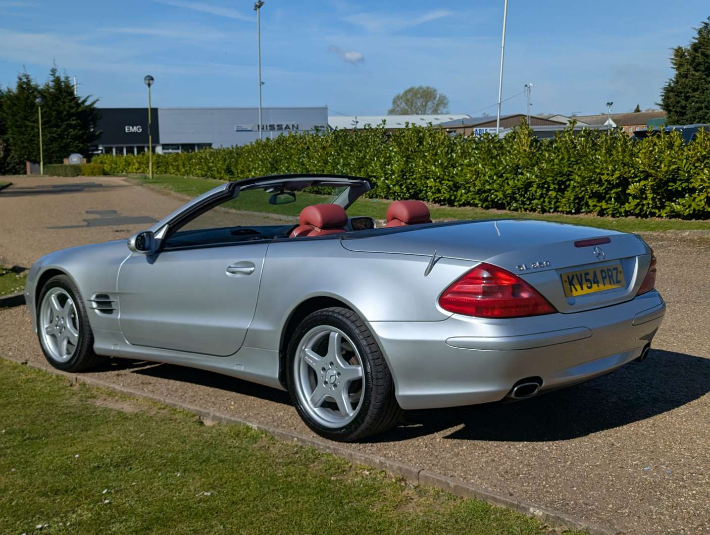 <p>2004 MERCEDES SL 350 AUTO</p>