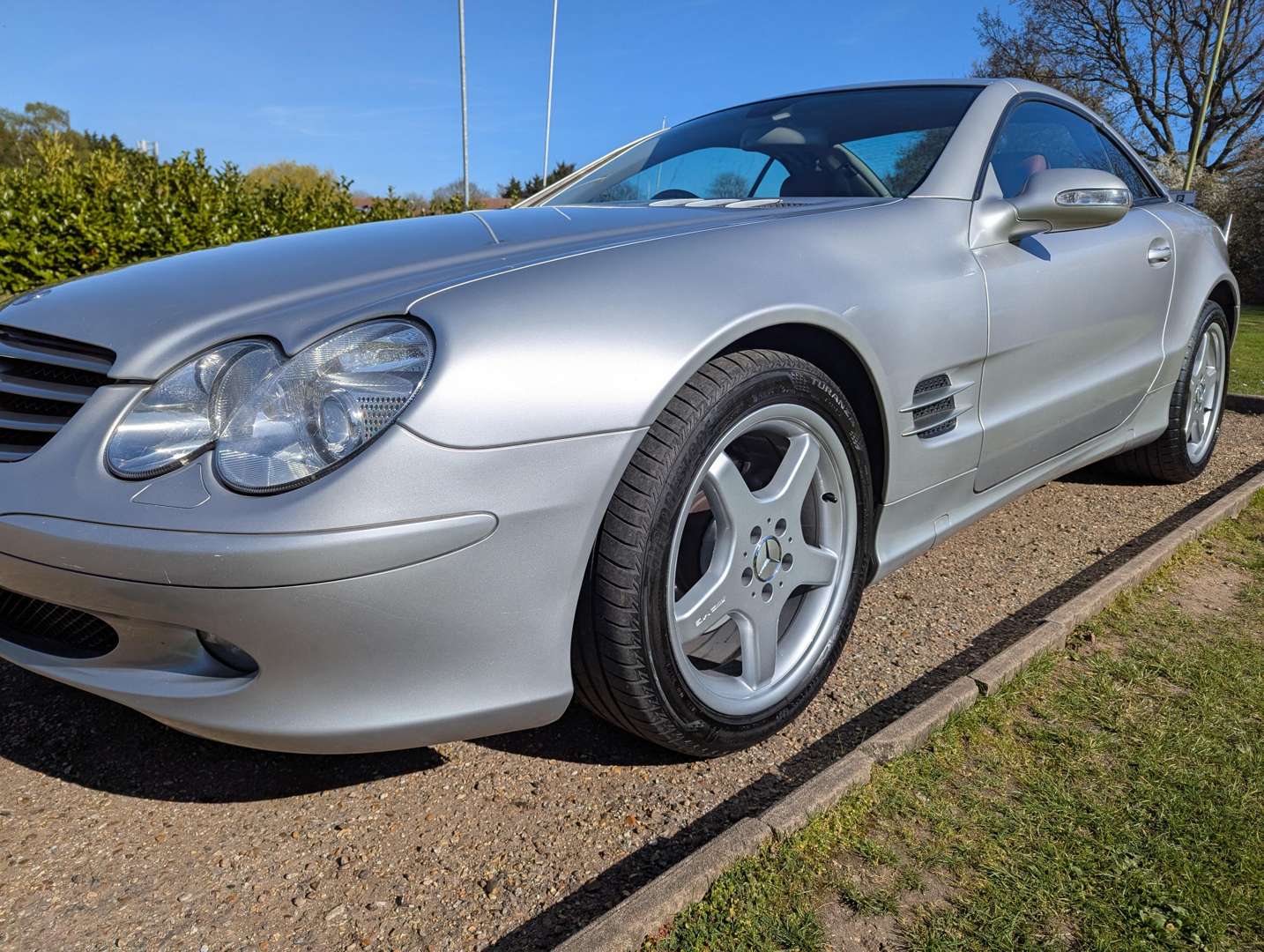 <p>2004 MERCEDES SL 350 AUTO</p>