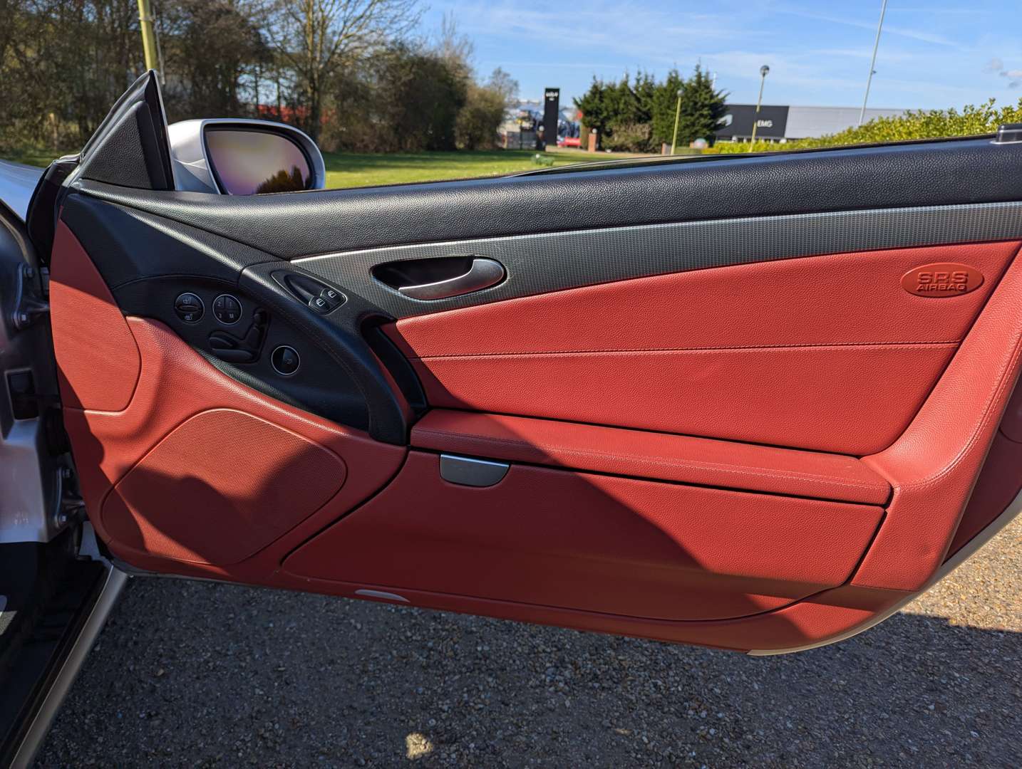 <p>2004 MERCEDES SL 350 AUTO</p>