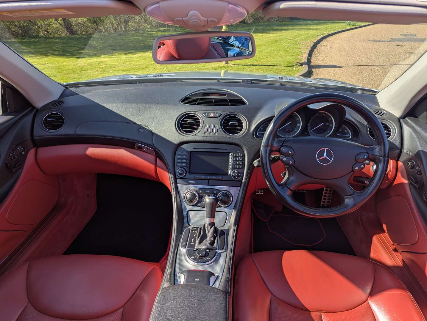 <p>2004 MERCEDES SL 350 AUTO</p>