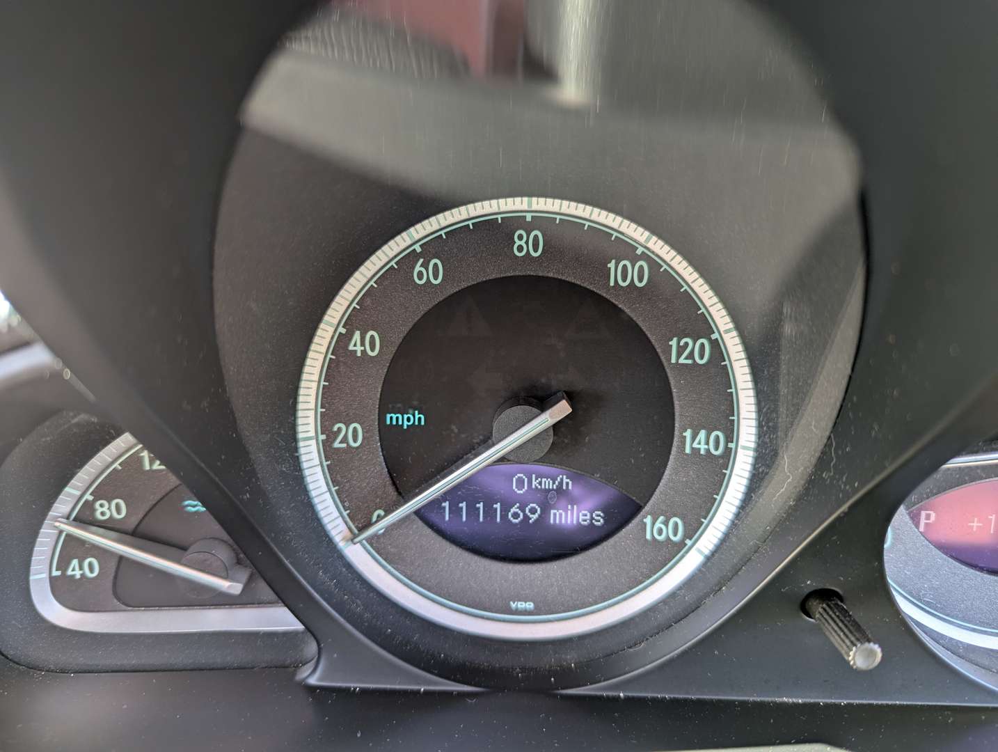 <p>2004 MERCEDES SL 350 AUTO</p>