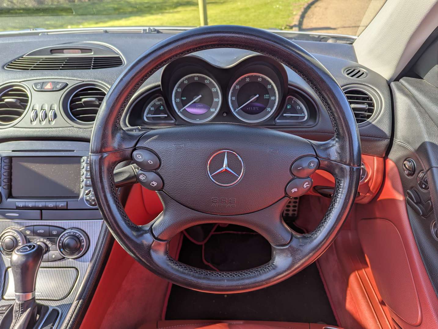 <p>2004 MERCEDES SL 350 AUTO</p>