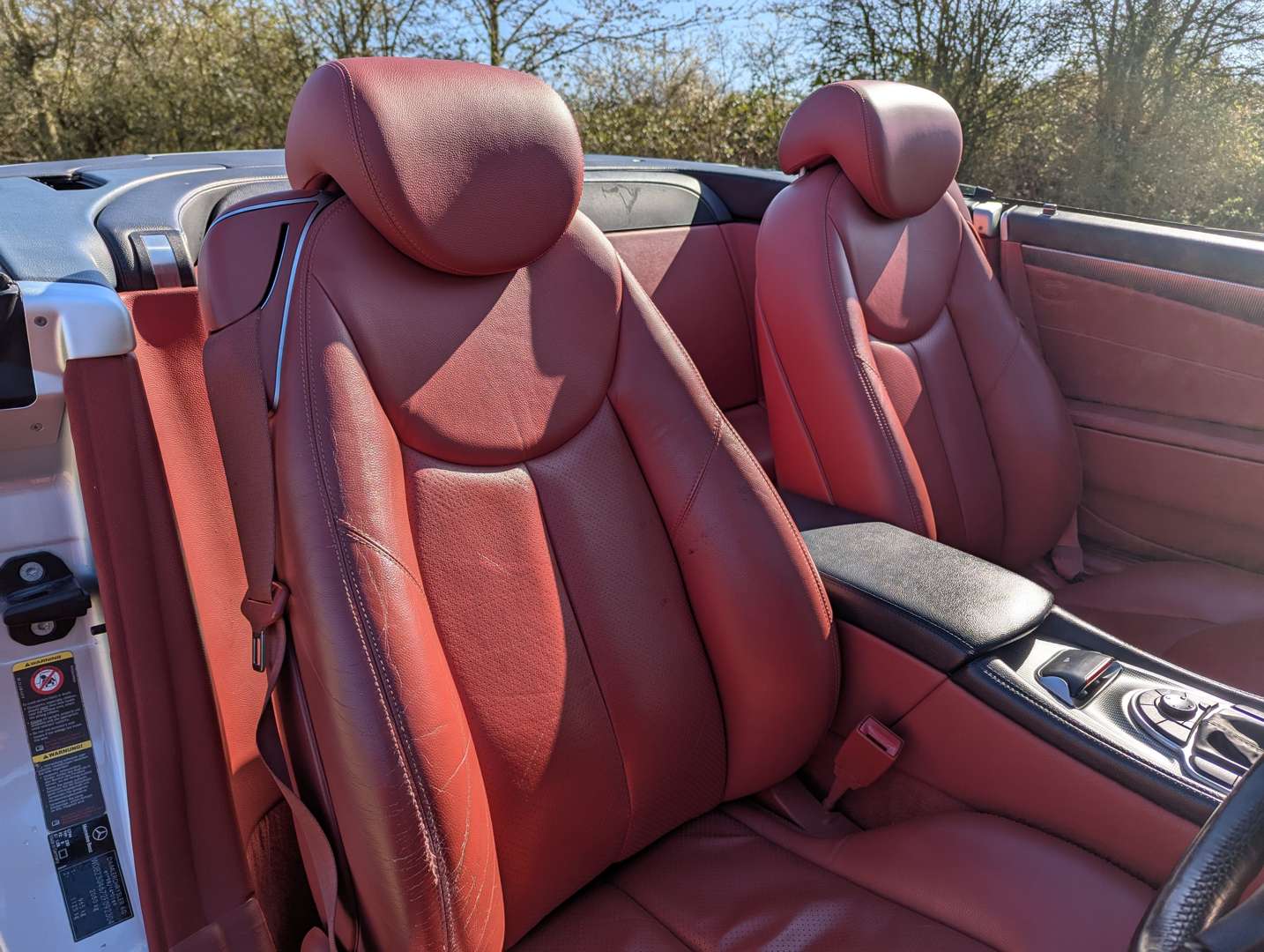 <p>2004 MERCEDES SL 350 AUTO</p>