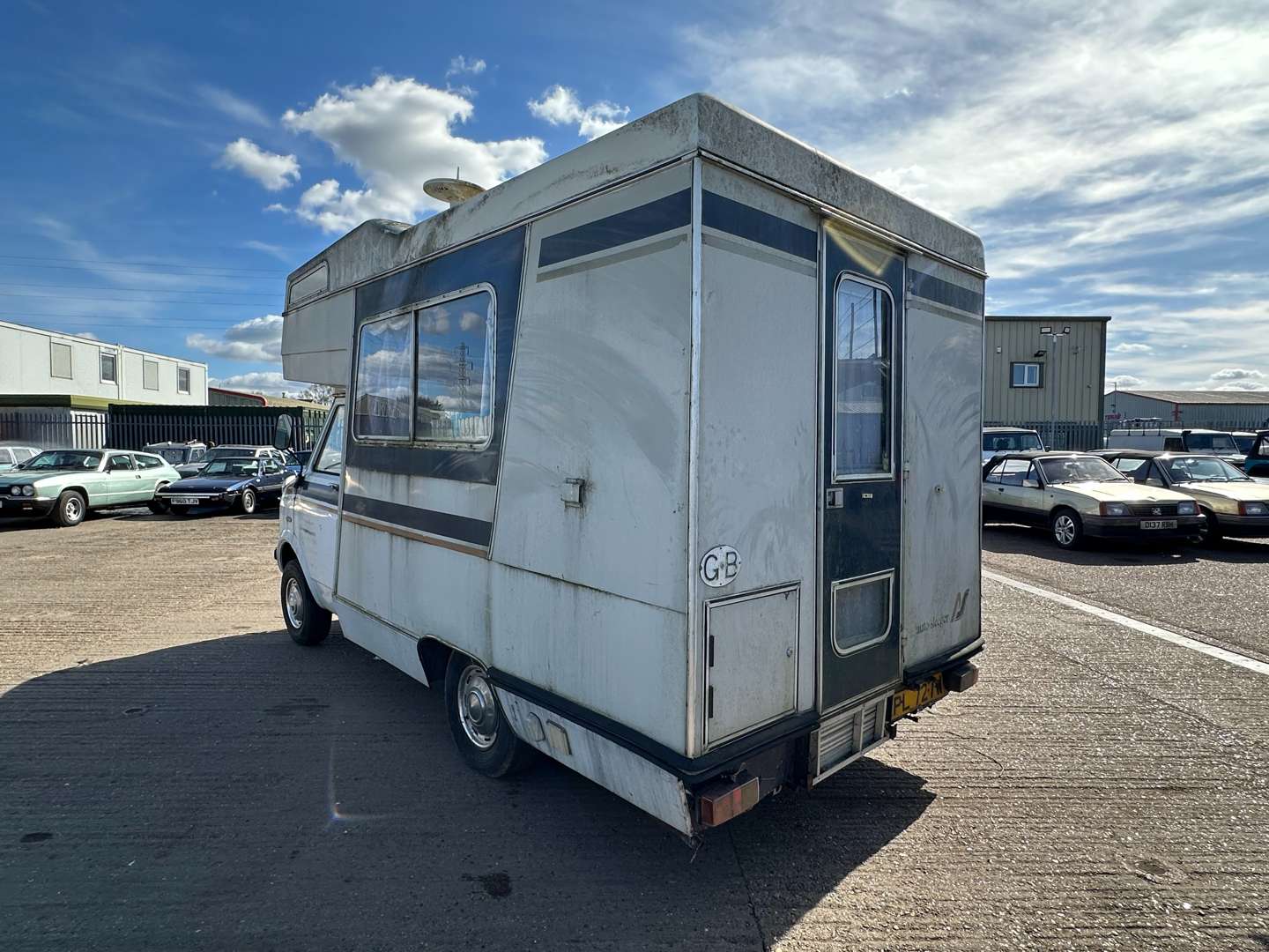<p>1980 BEDFORD CF MOTOR CARAVAN</p>