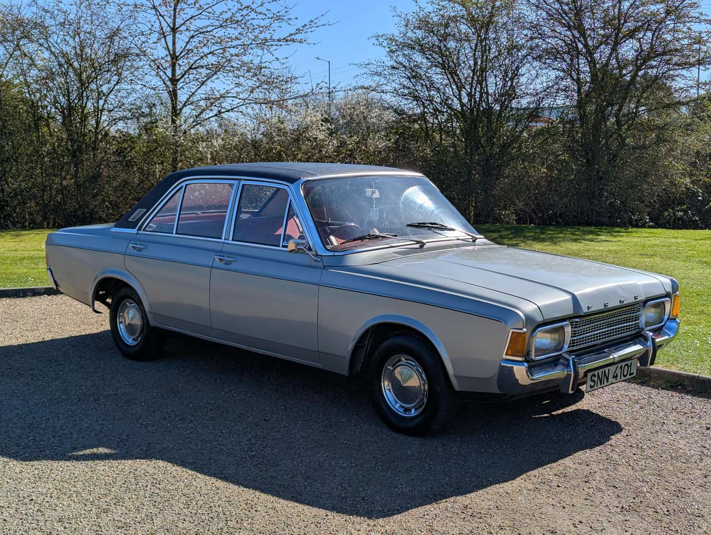 <p>1973 FORD TAUNUS 17M</p>