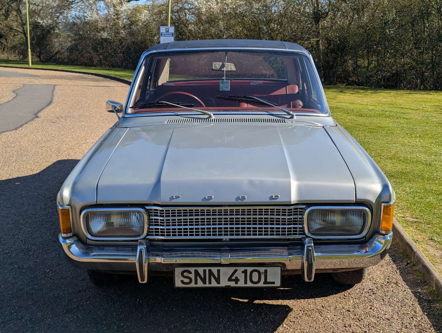 <p>1973 FORD TAUNUS 17M</p>
