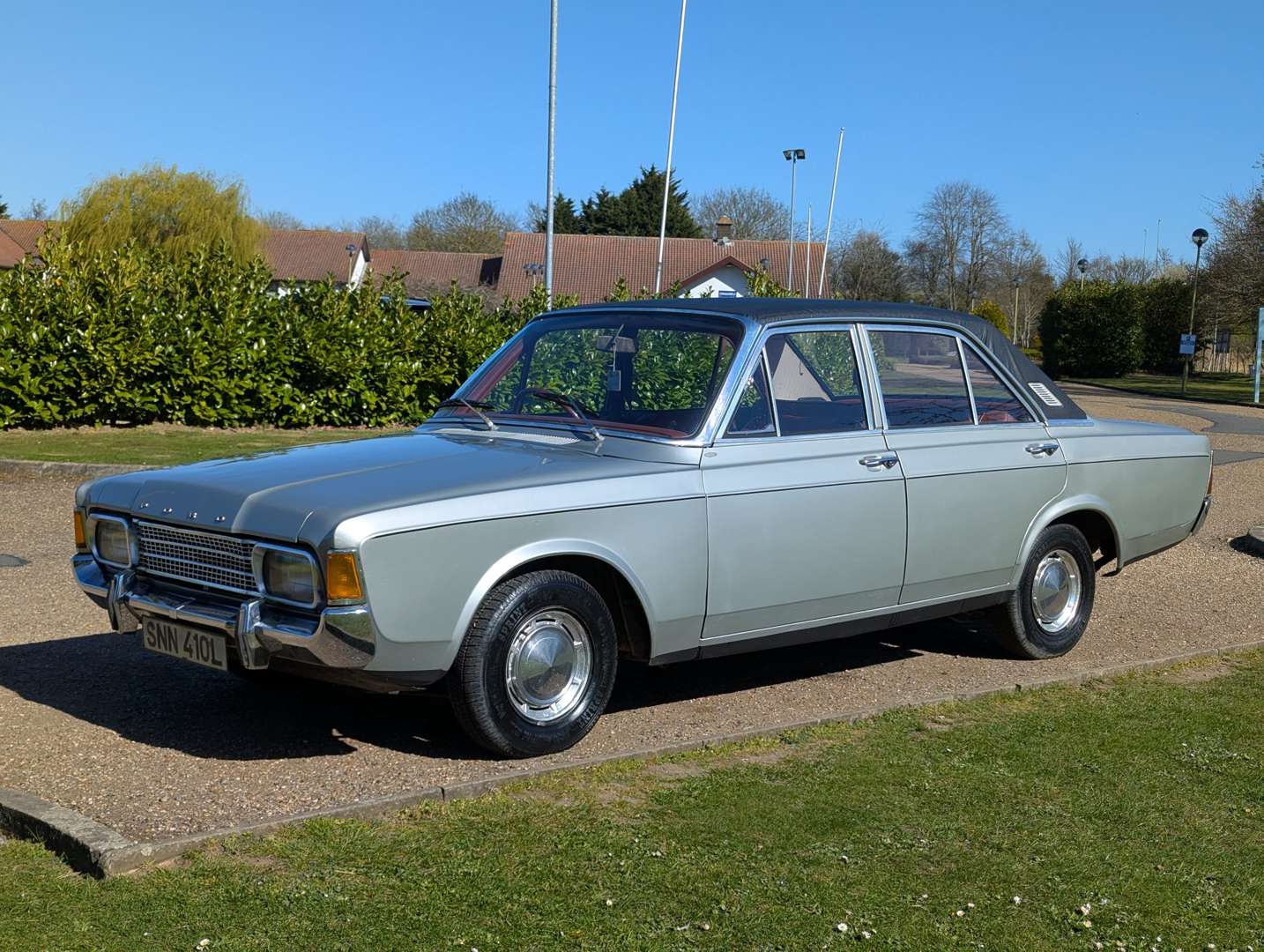 <p>1973 FORD TAUNUS 17M</p>
