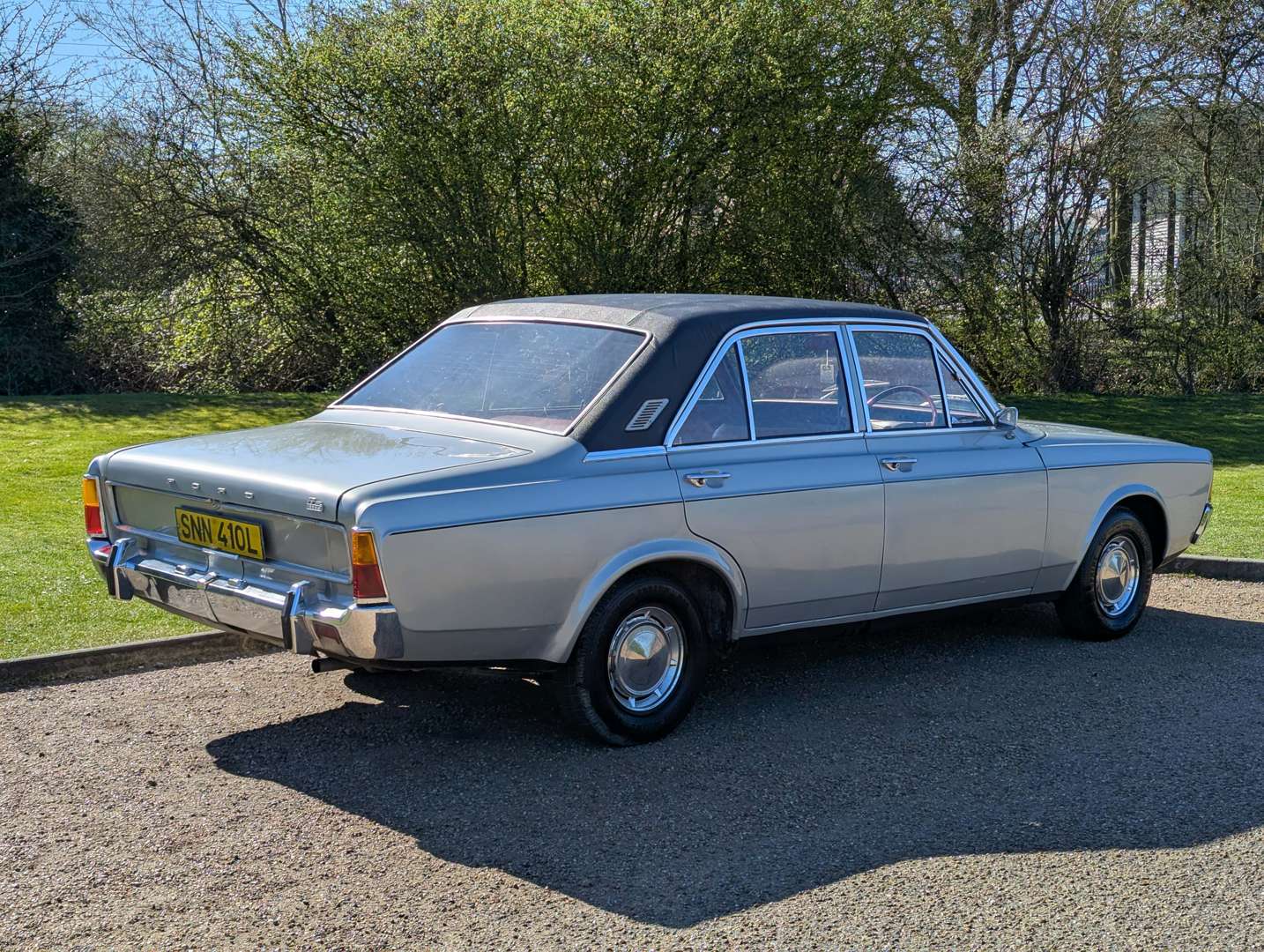 <p>1973 FORD TAUNUS 17M</p>