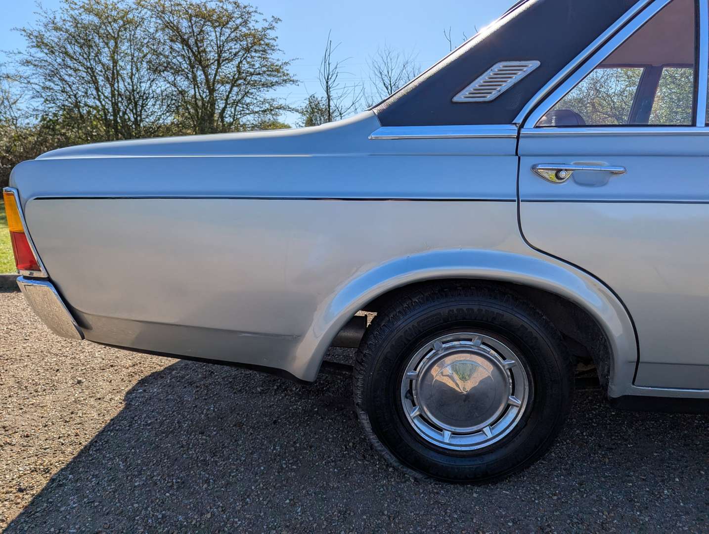 <p>1973 FORD TAUNUS 17M</p>