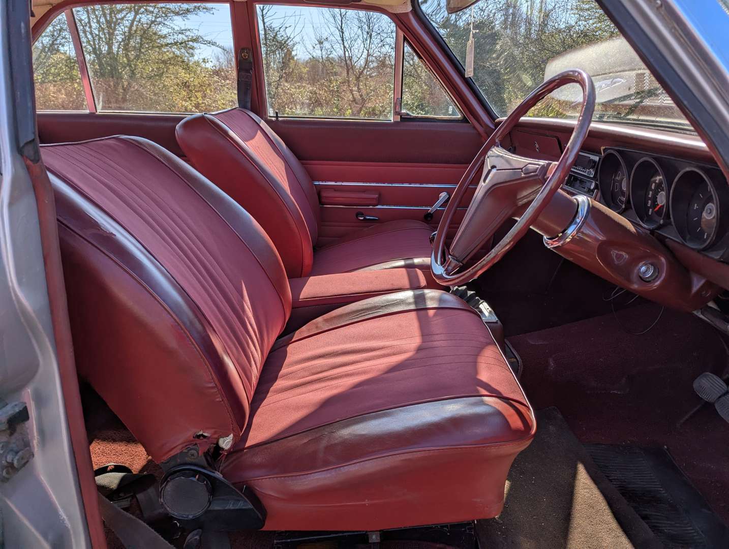 <p>1973 FORD TAUNUS 17M</p>