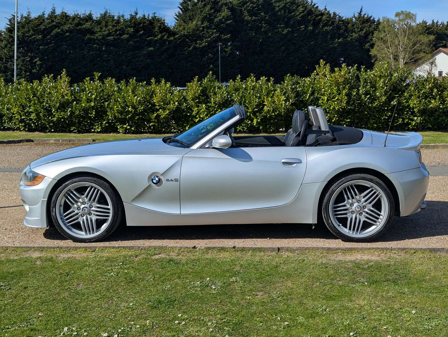<p>2006 BMW ALPINA Z4 3.4S ROADSTER</p>
