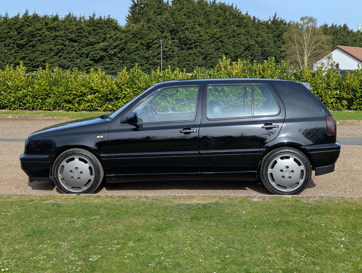 <p>1997 VW GOLF VR6</p>
