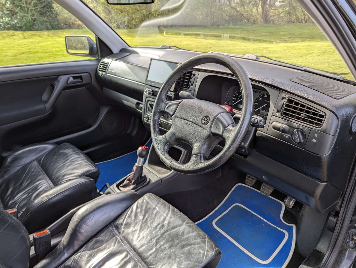 <p>1997 VW GOLF VR6</p>
