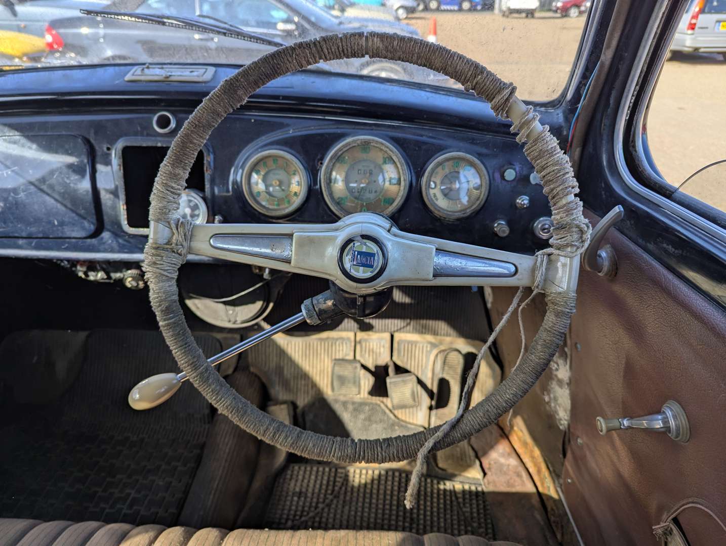 <p>1951 LANCIA AURELLA</p>