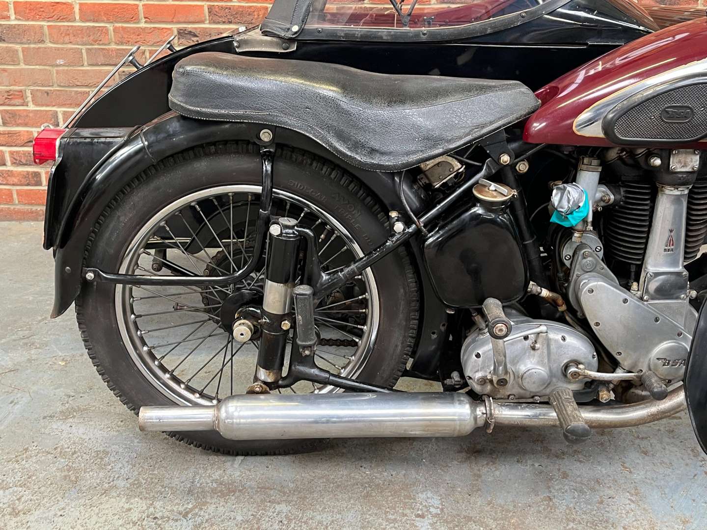 <p>1958 BSA M33 500CC WATSONIAN COMBINATION</p>