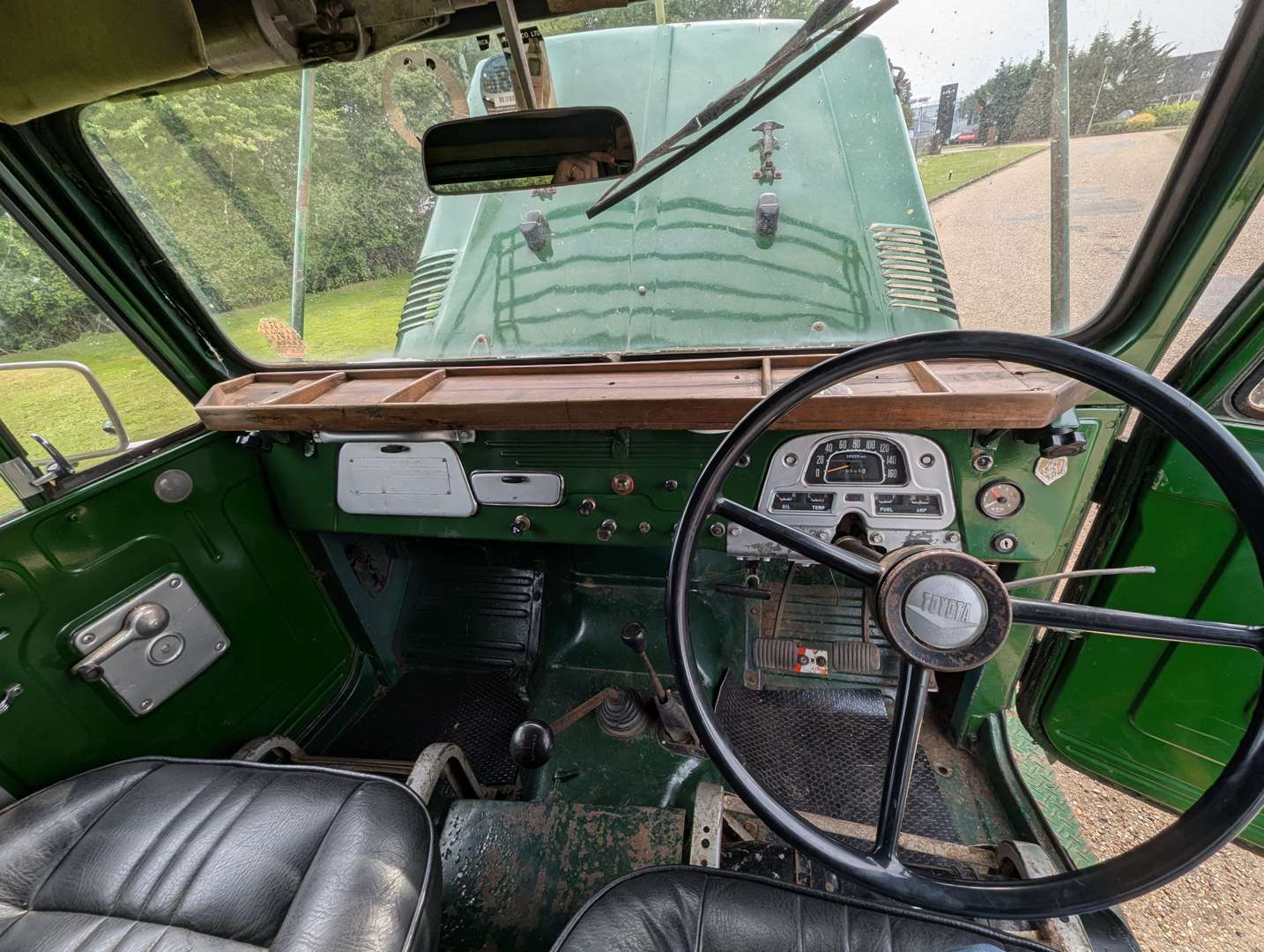 <p>1972 TOYOTA LAND CRUISER FJ43</p>