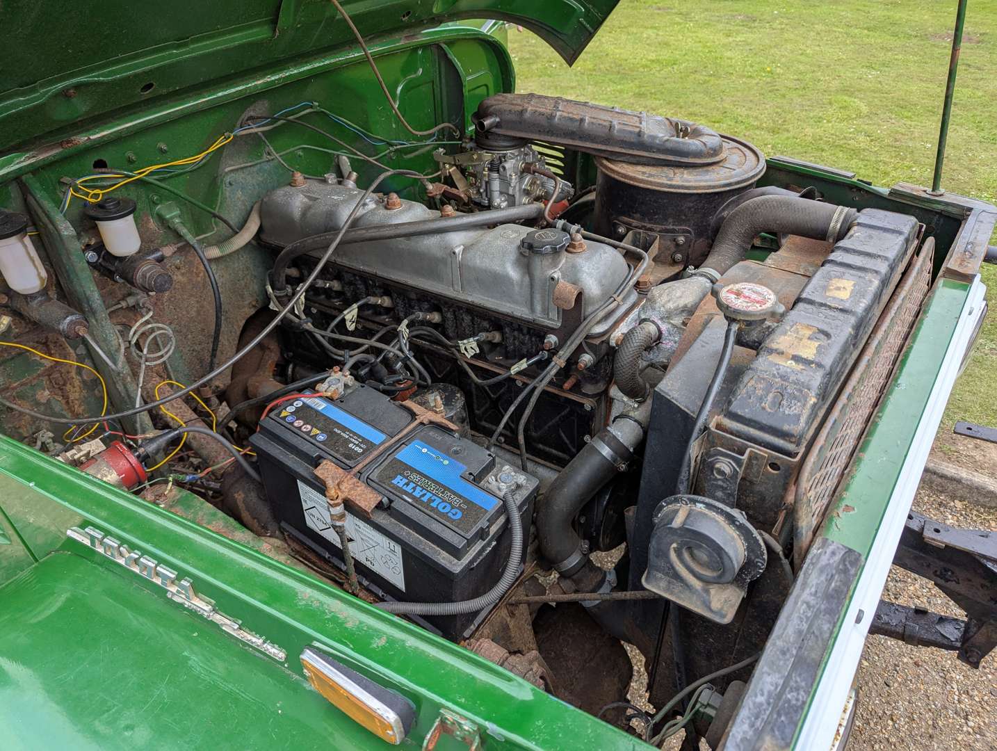 <p>1972 TOYOTA LAND CRUISER FJ43</p>