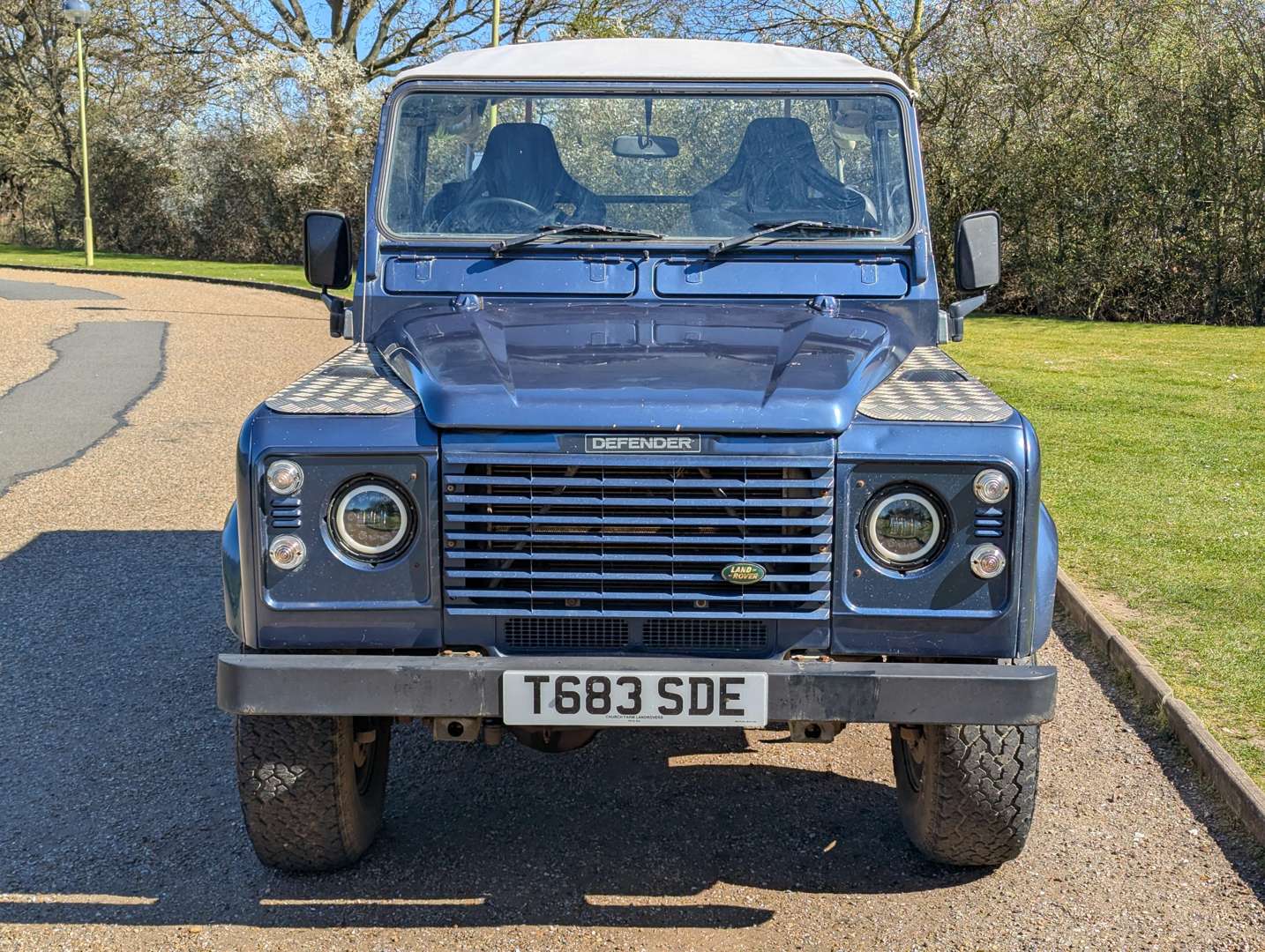 <p>1999 LAND ROVER DEFENDER TD5</p>