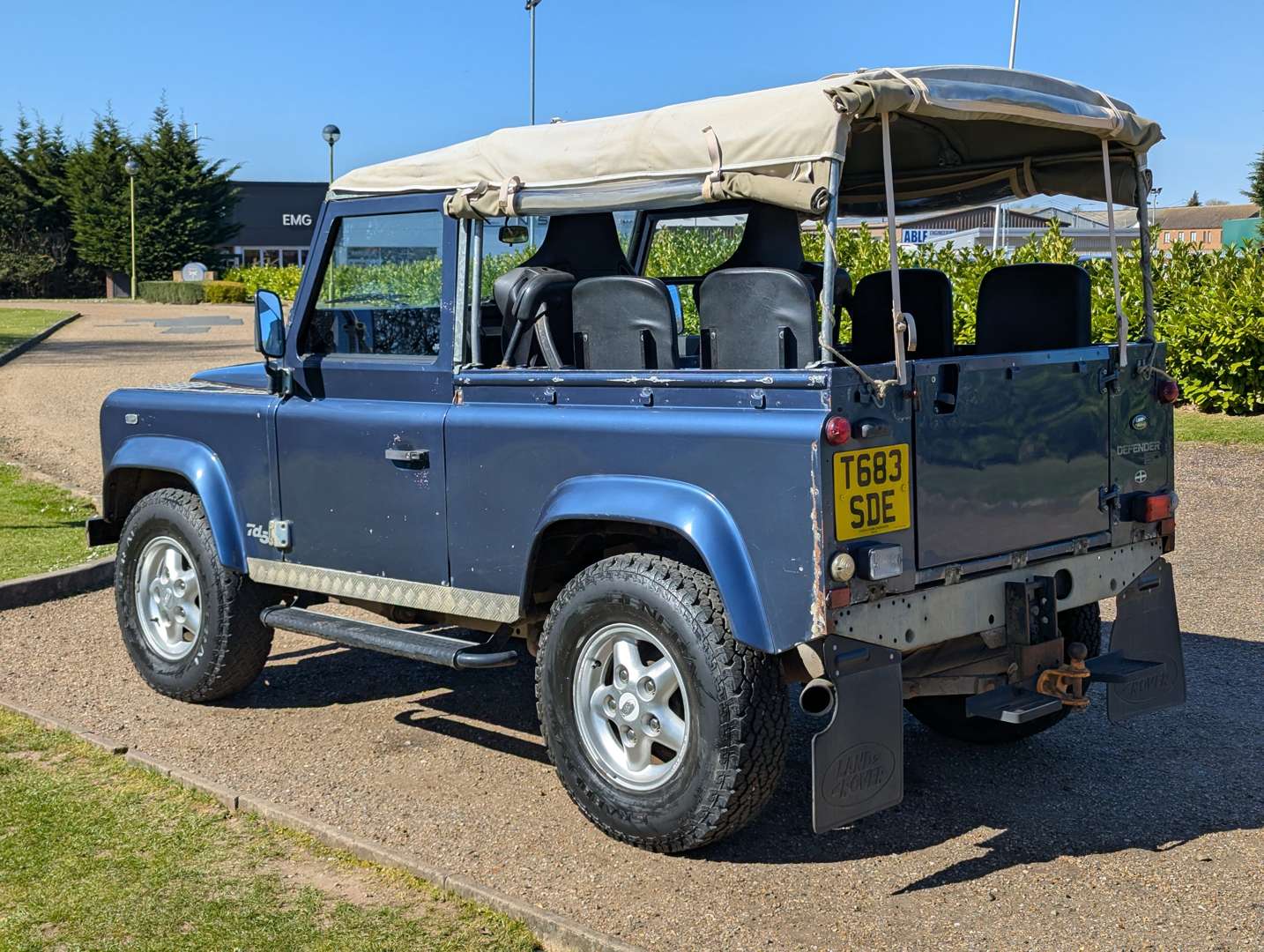 <p>1999 LAND ROVER DEFENDER TD5</p>