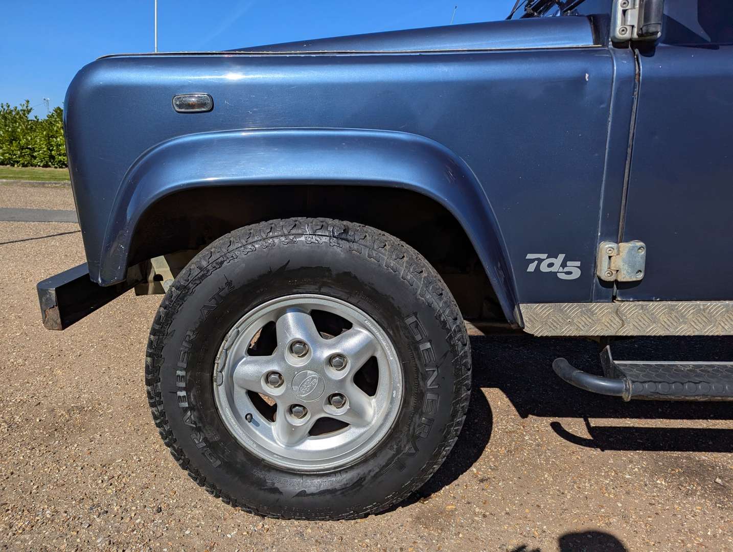 <p>1999 LAND ROVER DEFENDER TD5</p>