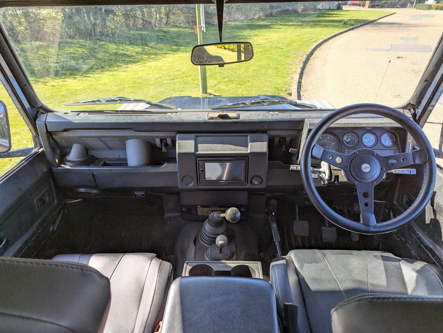 <p>1999 LAND ROVER DEFENDER TD5</p>