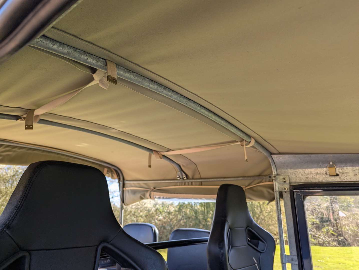 <p>1999 LAND ROVER DEFENDER TD5</p>