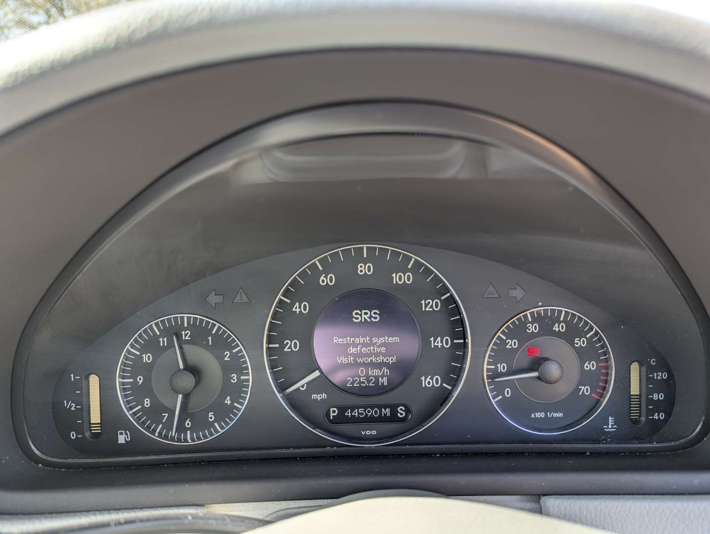 <p>2002 MERCEDES CLK 500 AVANTGARDE</p>
