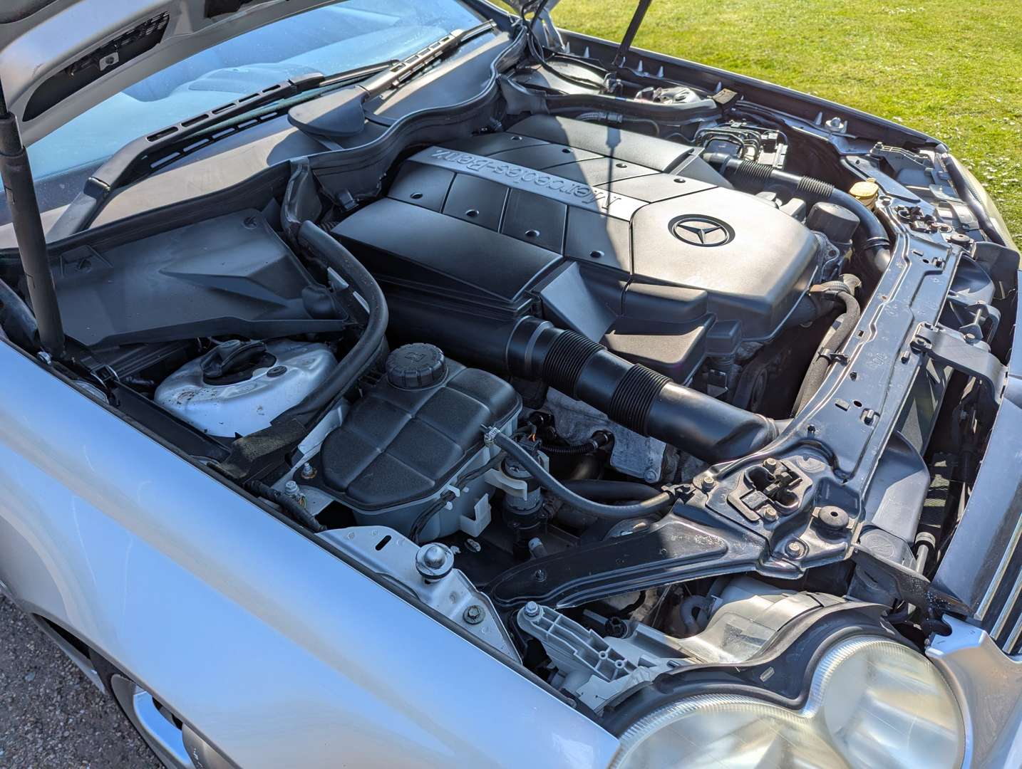<p>2002 MERCEDES CLK 500 AVANTGARDE</p>